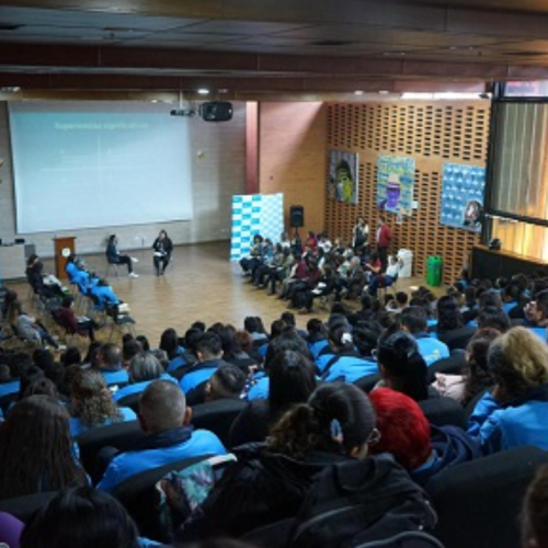 Bogotá impulsa la transformación de la salud pública a través de la educación basada en el diálogo comunitario